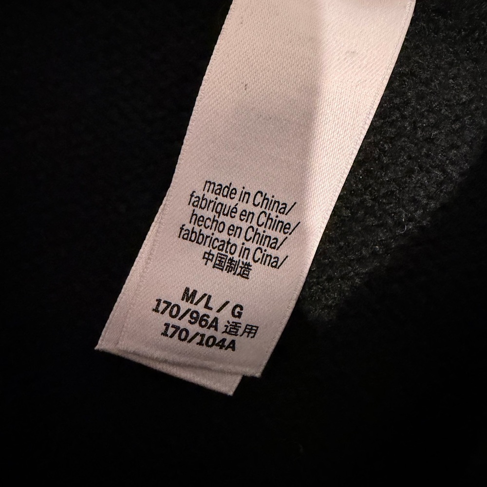 Victoria Secret Black Women's Sweater - Picture 9 of 9